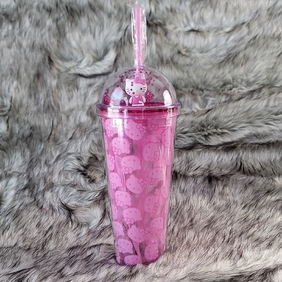 Brand New, Hello Kitty Pink Tumbler with Straw - Picture 1 of 6